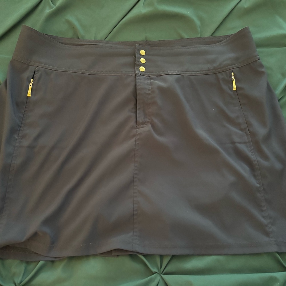 Jofit Navy Skort with sliver Details
